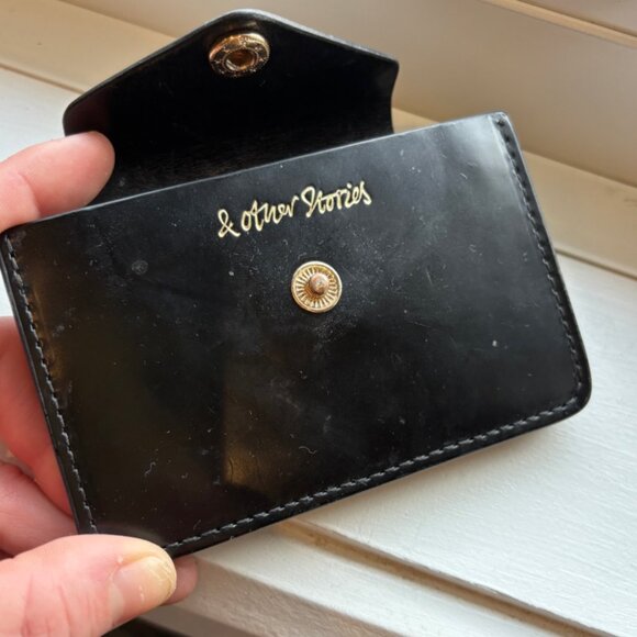 & Other Stories Black Leather Cardholder Wallet - Picture 2 of 4
